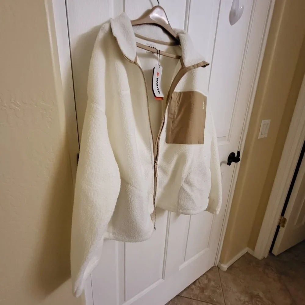 Women's Bass outdoor lightweight jacket Cream/Tan SIZE:  MEDIUM NWT - Picture 3 of 10